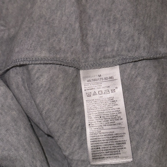 Gap Short Sleeve T-Shirt - Picture 4 of 4